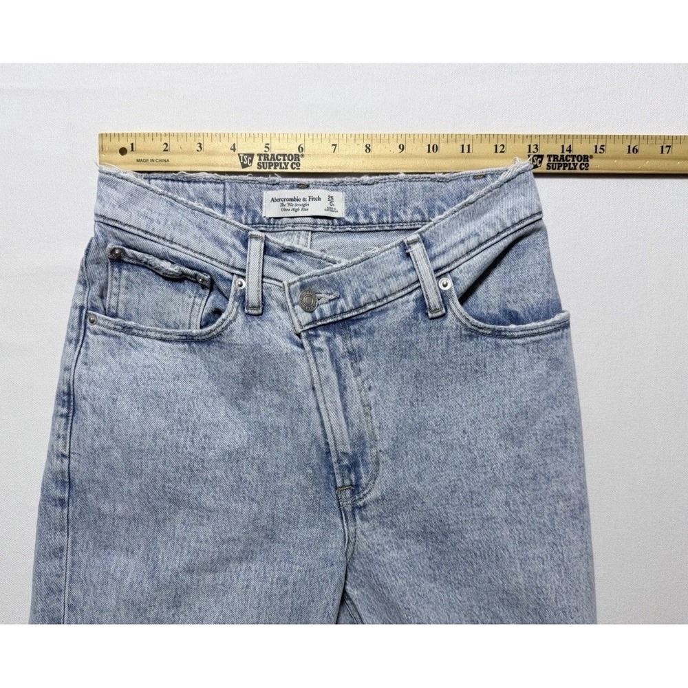 Abercrombie & Fitch 90s Straight Jeans Women 25 0 Light Wash Exc Criss Cross Hem - Picture 5 of 10